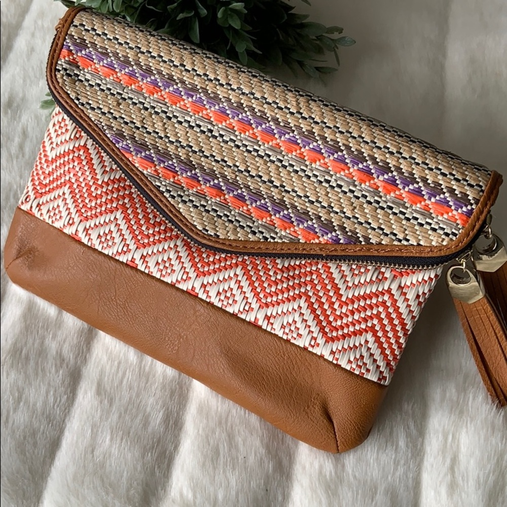 Tan leather Aldo clutch